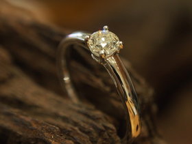 Verlobungsring aus Weißgold 585/- mit Brillant 0,40 Carat