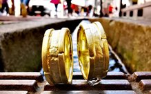 Trauringe aus Freiburg: Der Freiburger Bächlering aus Lechlers Goldschmiede in Gold 585/-