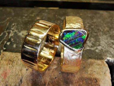 Trauringumarbeitung mit Boulderopal